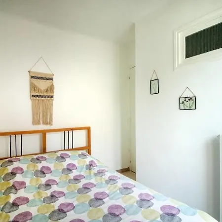 Dans Un Quartier Typique De דירה Sète